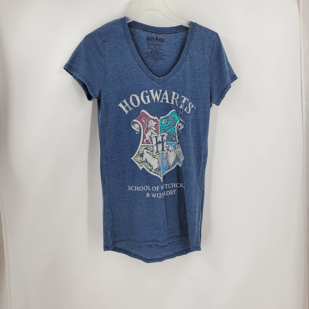 Warner Bros. Gray Fitted Hogwarts Crest T-Shirt